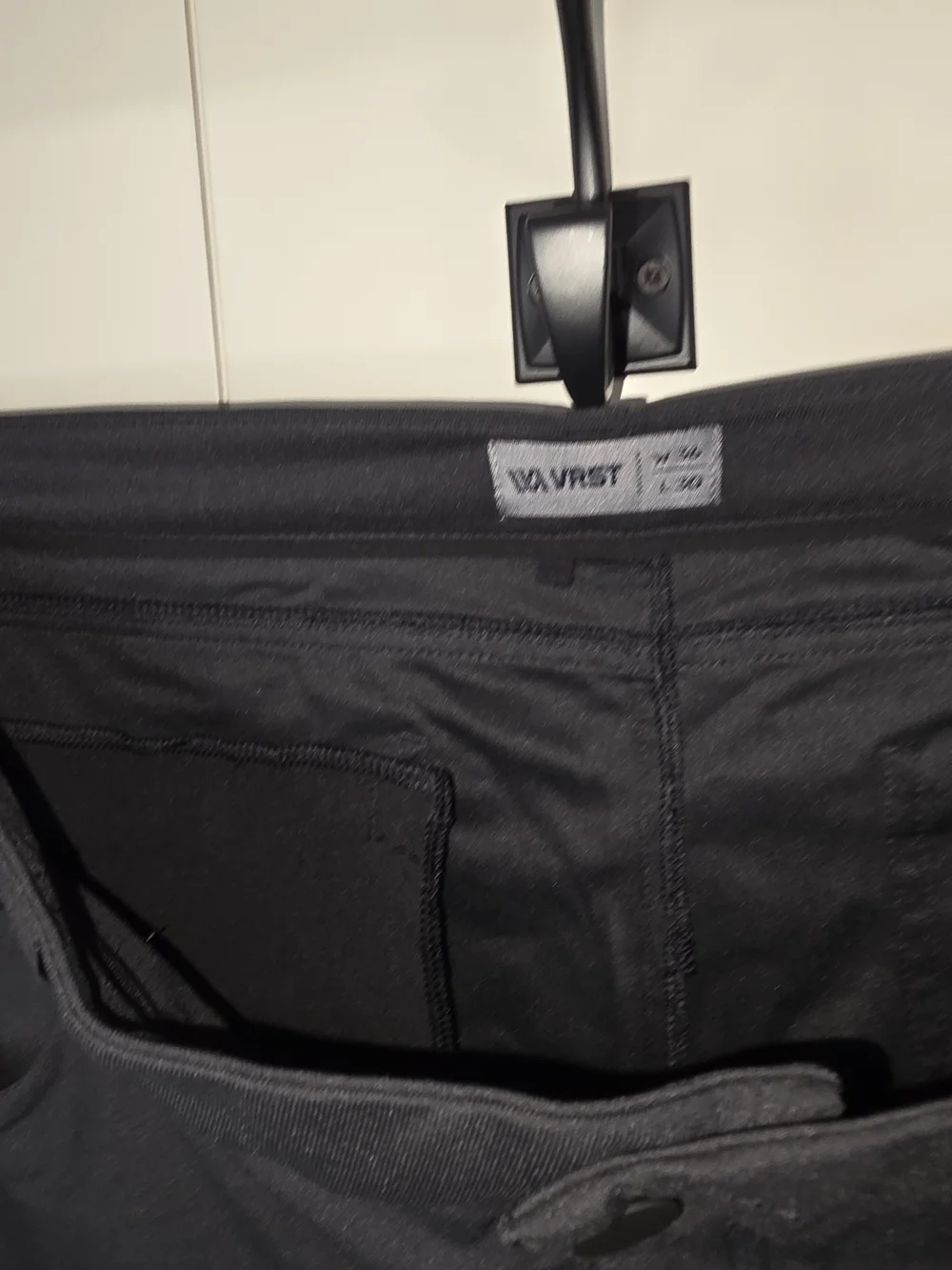 Vibe Black Men’s Performance Pants Size 38/30 VRST